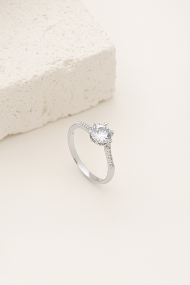 Anel Solitário Clássico