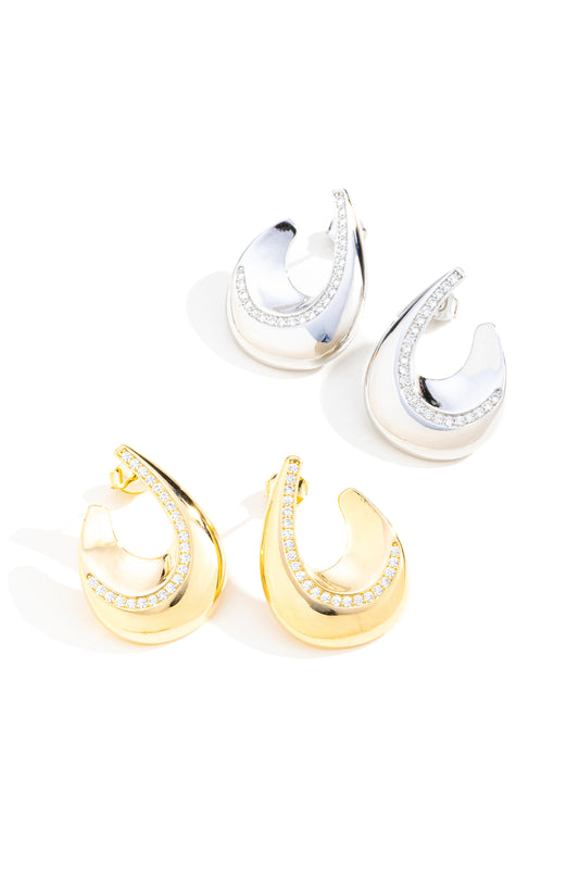 Brinco Curvado Cravejado