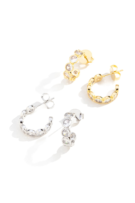 Brinco Meia Argola com Zircônia