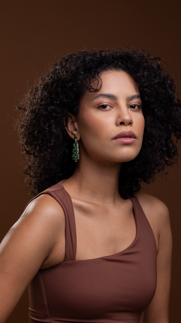 Brinco com Zircônia Verde em Prata Italiana