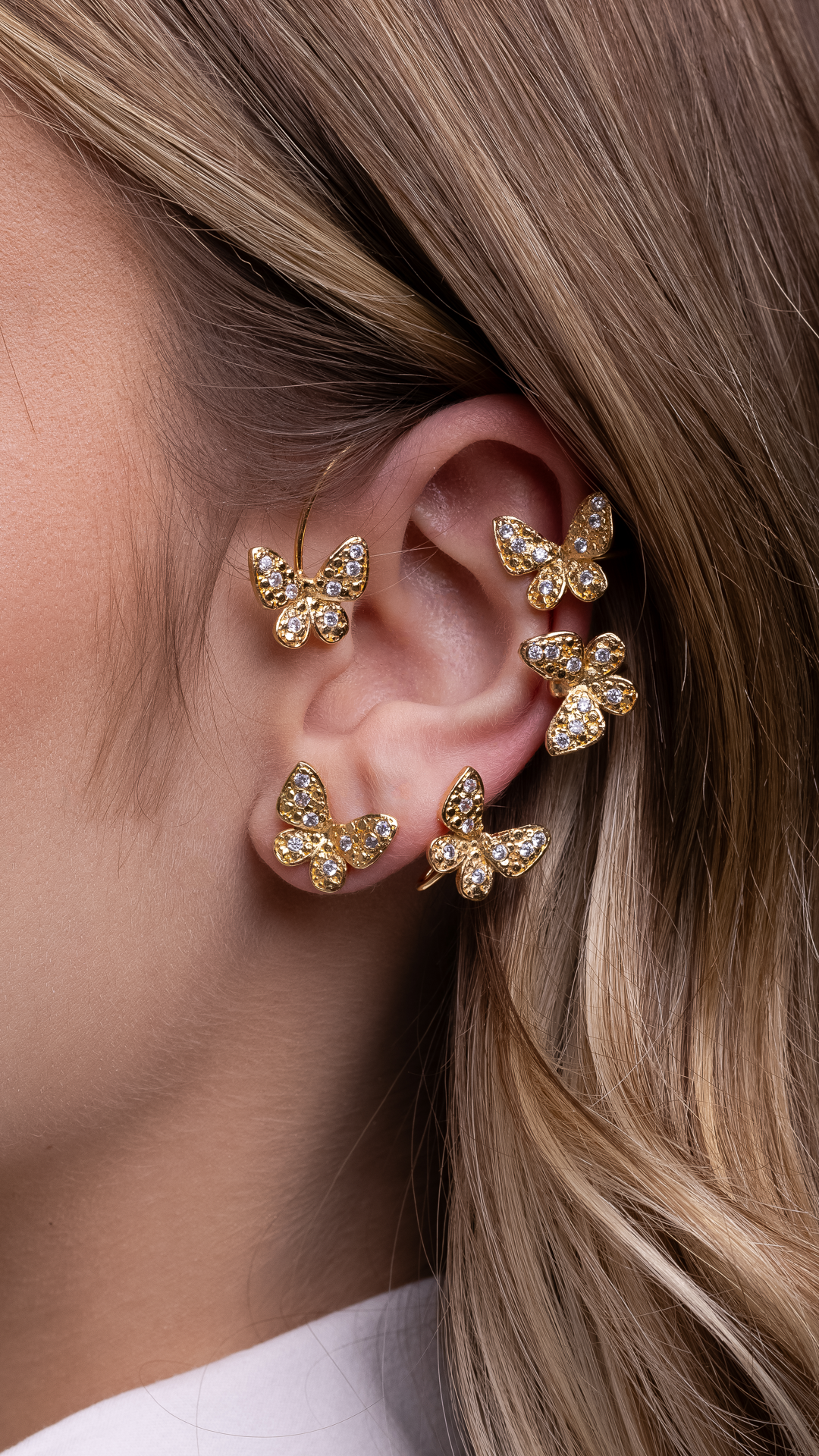 Brinco Ear Cuff Encaixe com Borboletas com Zircônias
