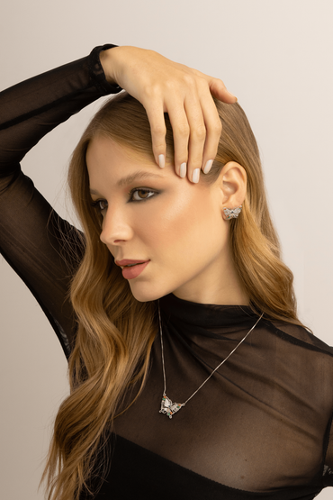 Conjunto de Colar e Brincos Borboleta com Zircônia Coloridas