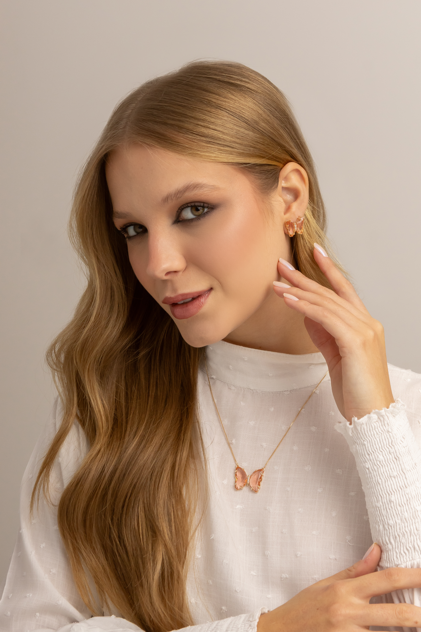 Conjunto de Colar e Brinco Borboleta de Cristal