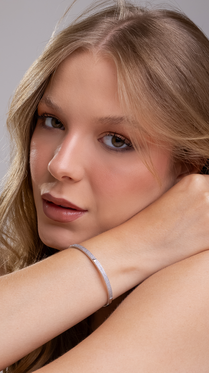 Bracelete Luxo Cravejado com Zircônias