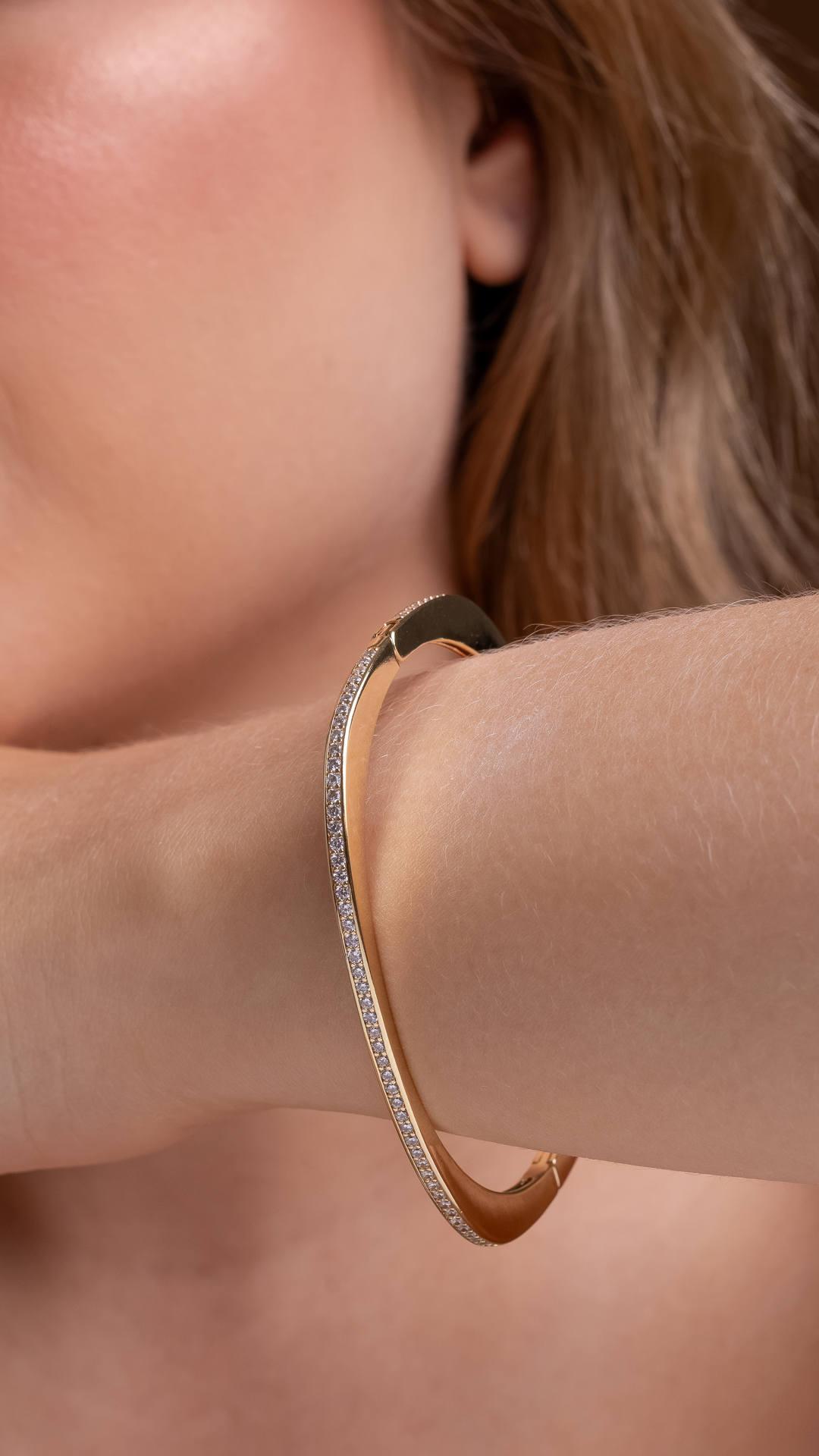 Bracelete com Fileira de Micro zircônias