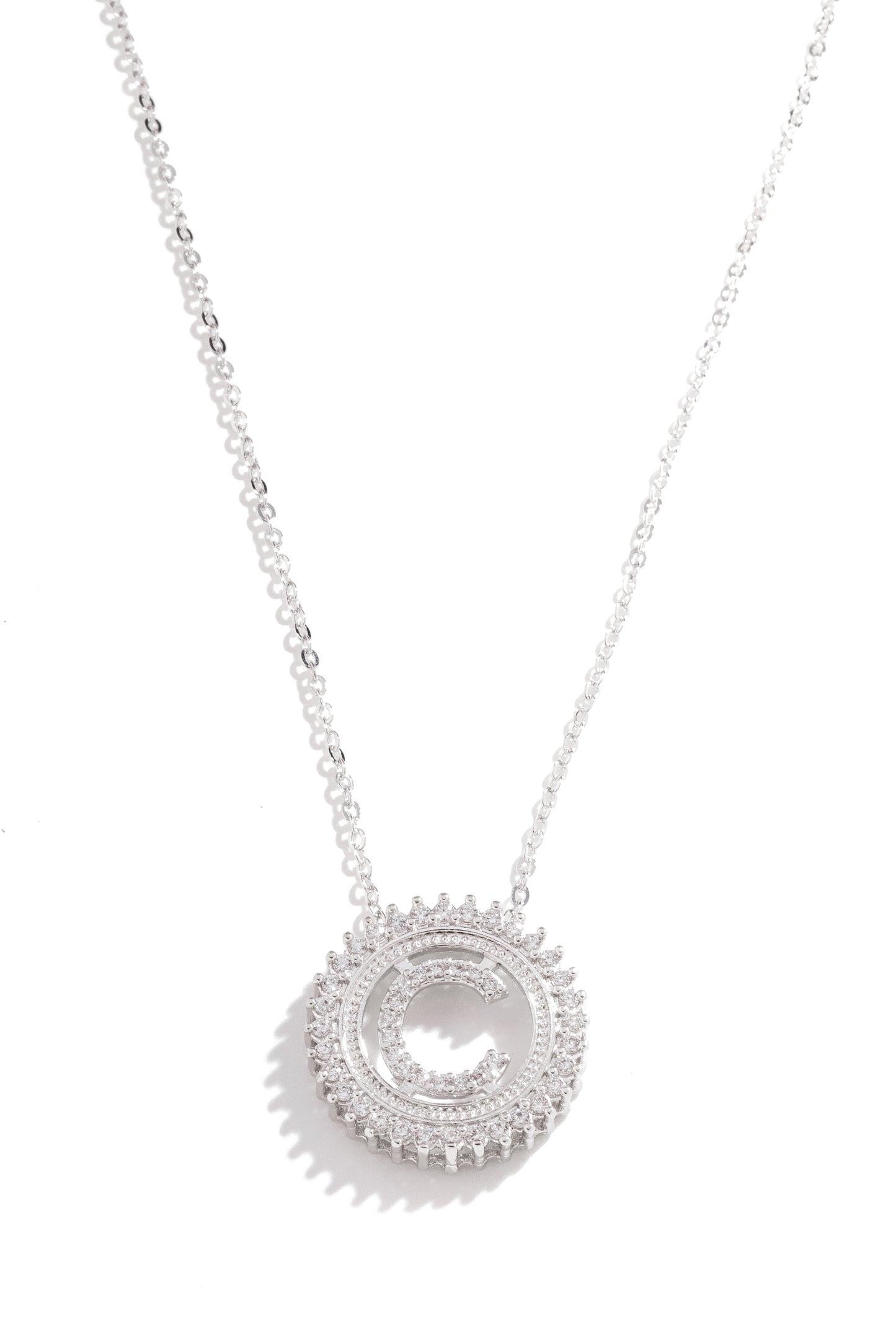 Colar Personalizado com Inicial Cravejada