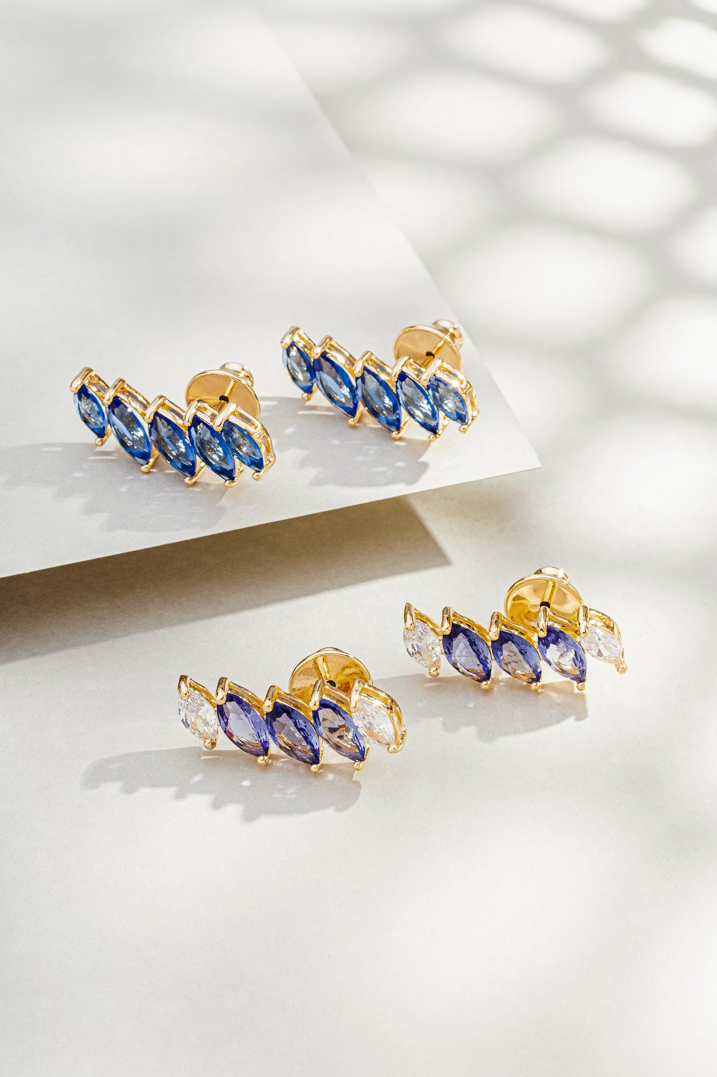 Brinco Ear Cuff com Zircônia