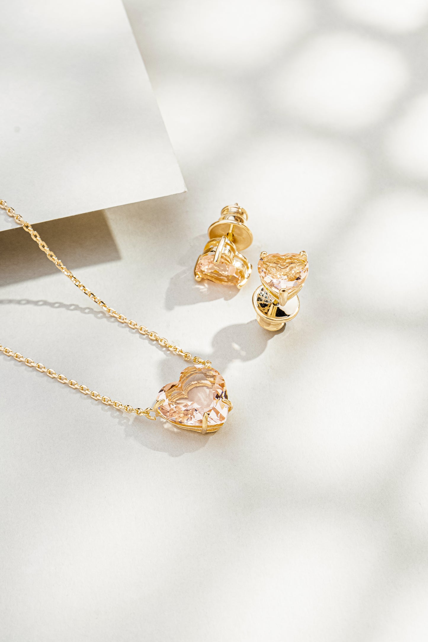 Conjunto de Colar e Brincos Coração com Zircônia