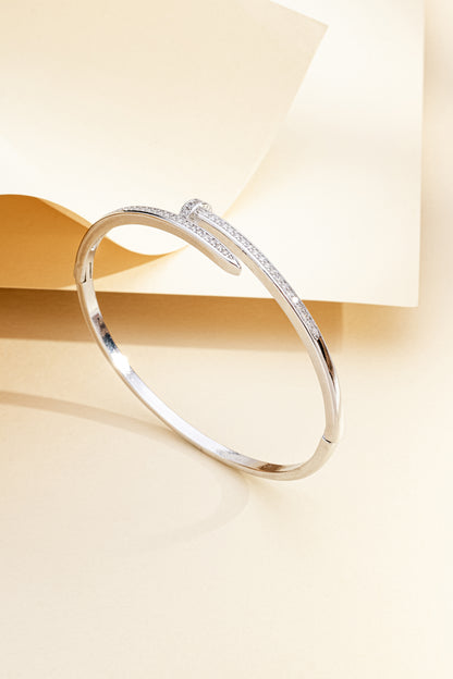 Bracelete Cravejado Prego