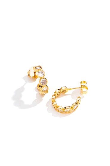 Brinco Meia Argola com Zircônia
