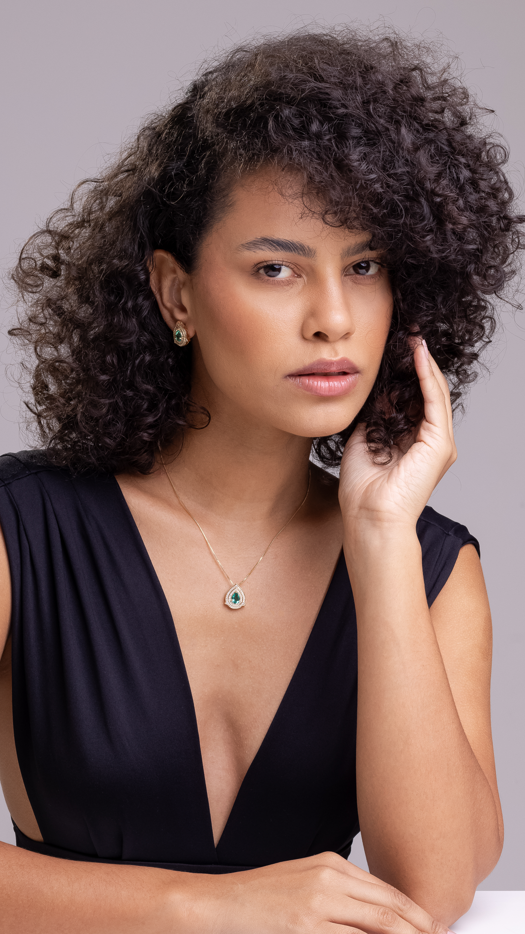 Conjunto de Colar e Brincos com Zircônia