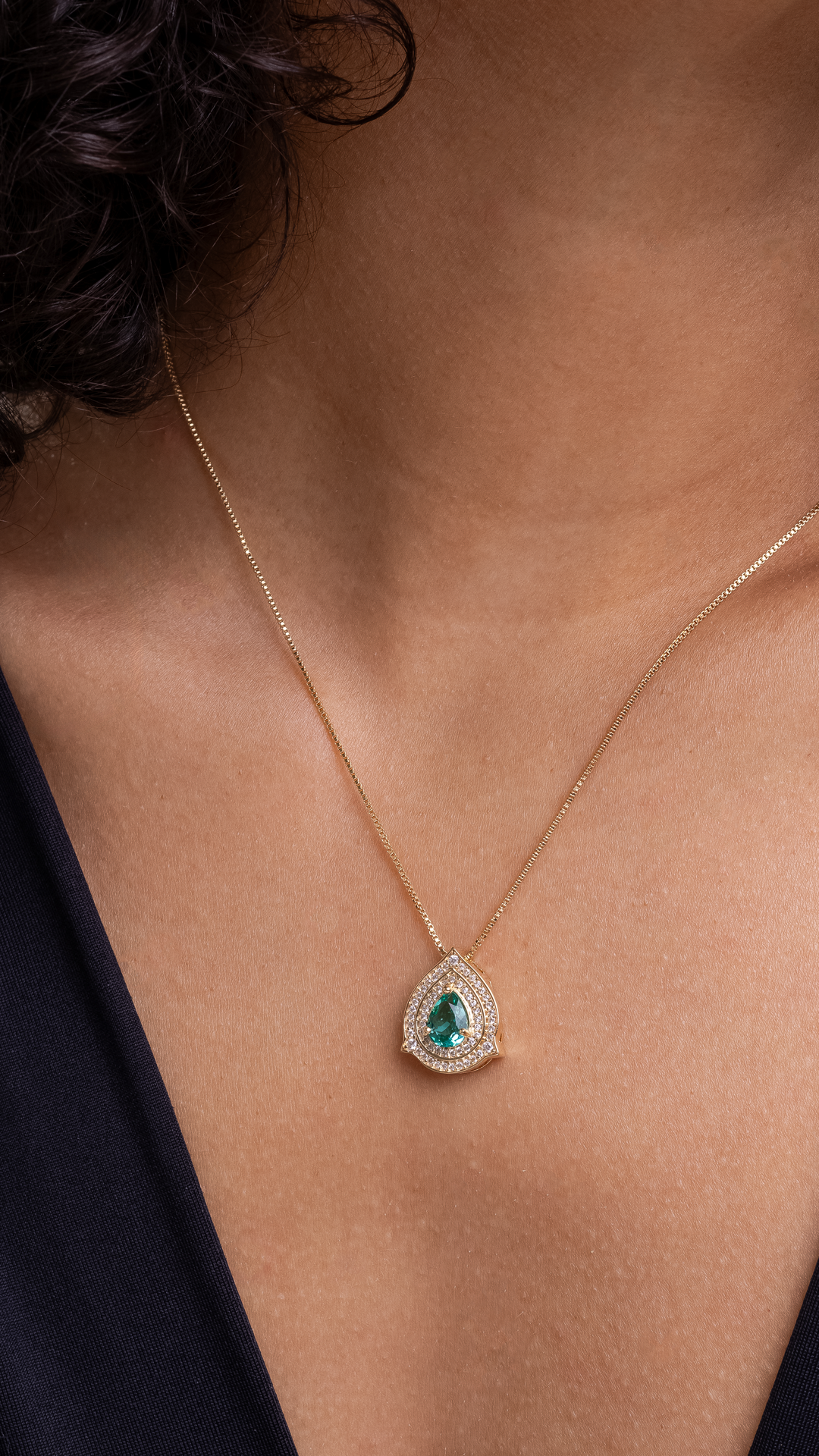 Conjunto de Colar e Brincos com Zircônia