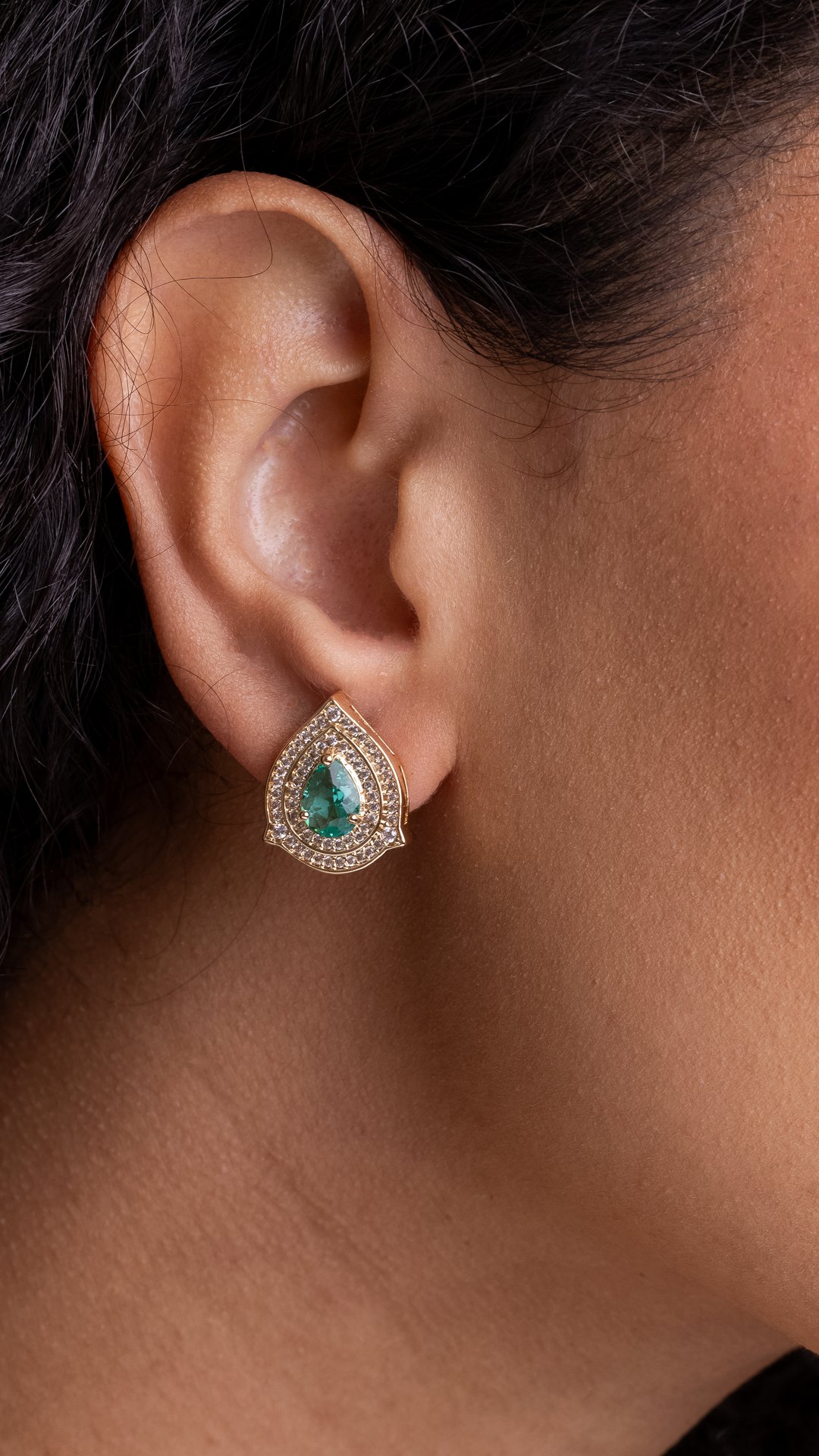 Conjunto de Colar e Brincos com Zircônia