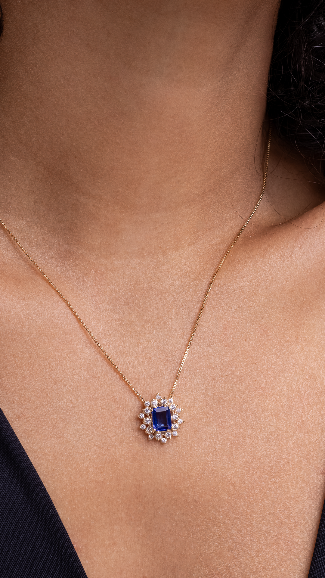 Conjunto de Colar e Brincos Oval com Zircônia
