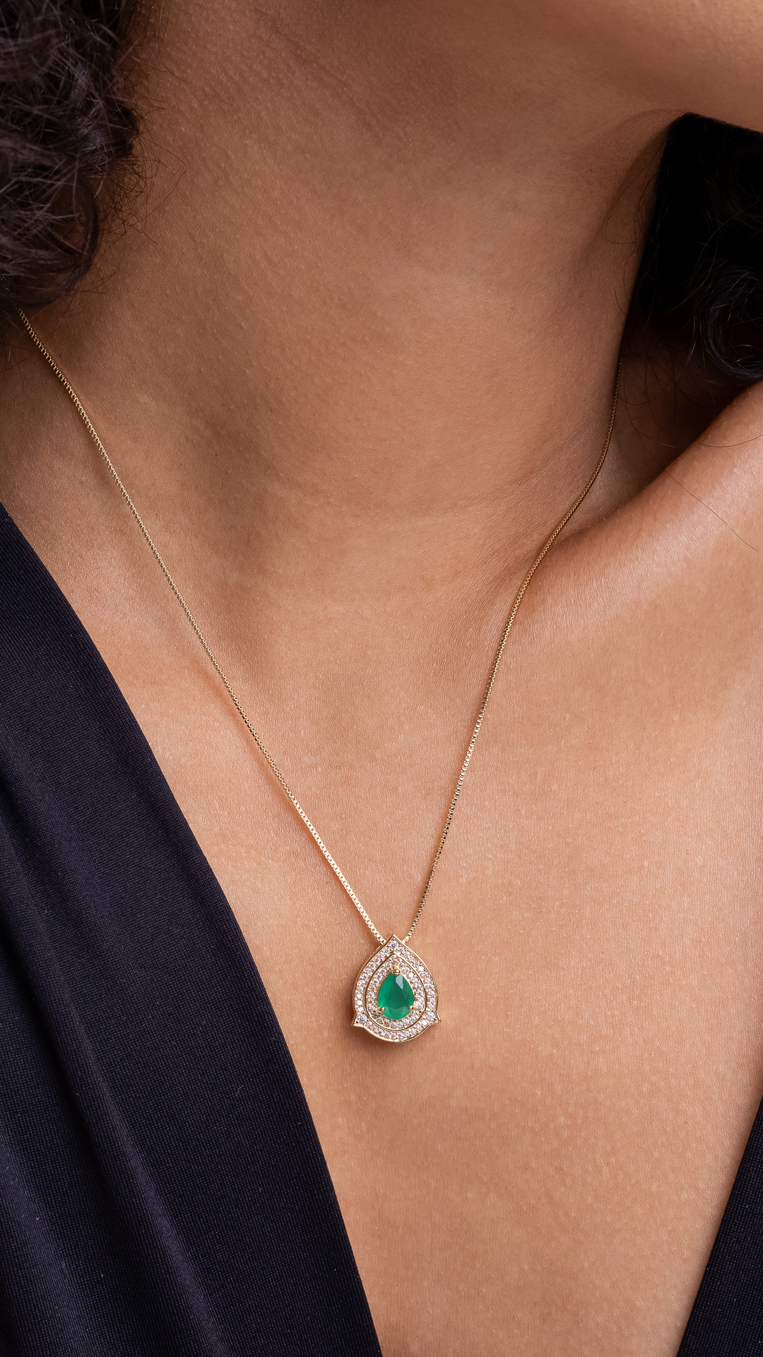Conjunto de Colar e Brincos com Zircônia